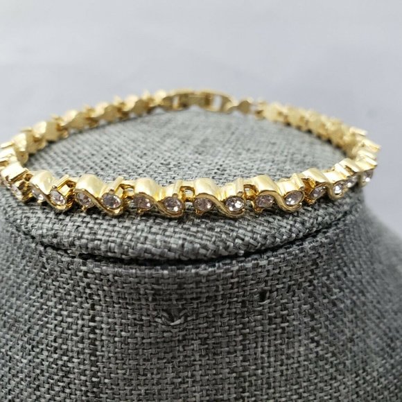 Vintage Avon NR Mark White Rhinestone Tennis Brace - Picture 2 of 5